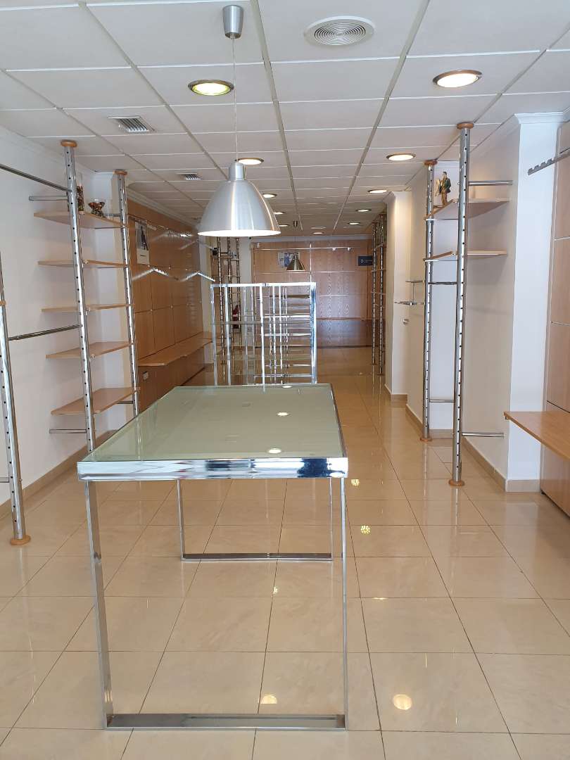 Alquiler local comercial en guardamar en Guardamar del Segura — 4