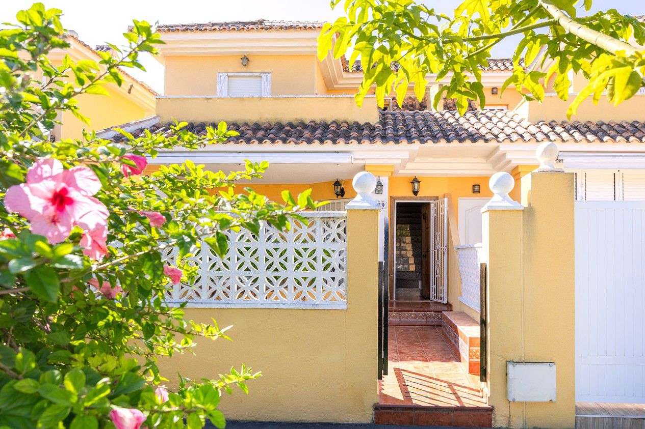 Casa o chalet en venta en Avinguda de Polonia, Novamar - Mediterráneo — 1/43
