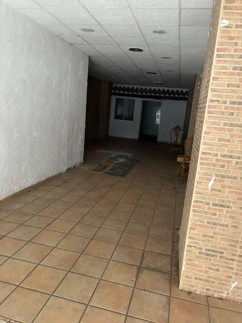 Local Comercial Carrer del marquès d'asprella. Local comercial centro elche — 1/16