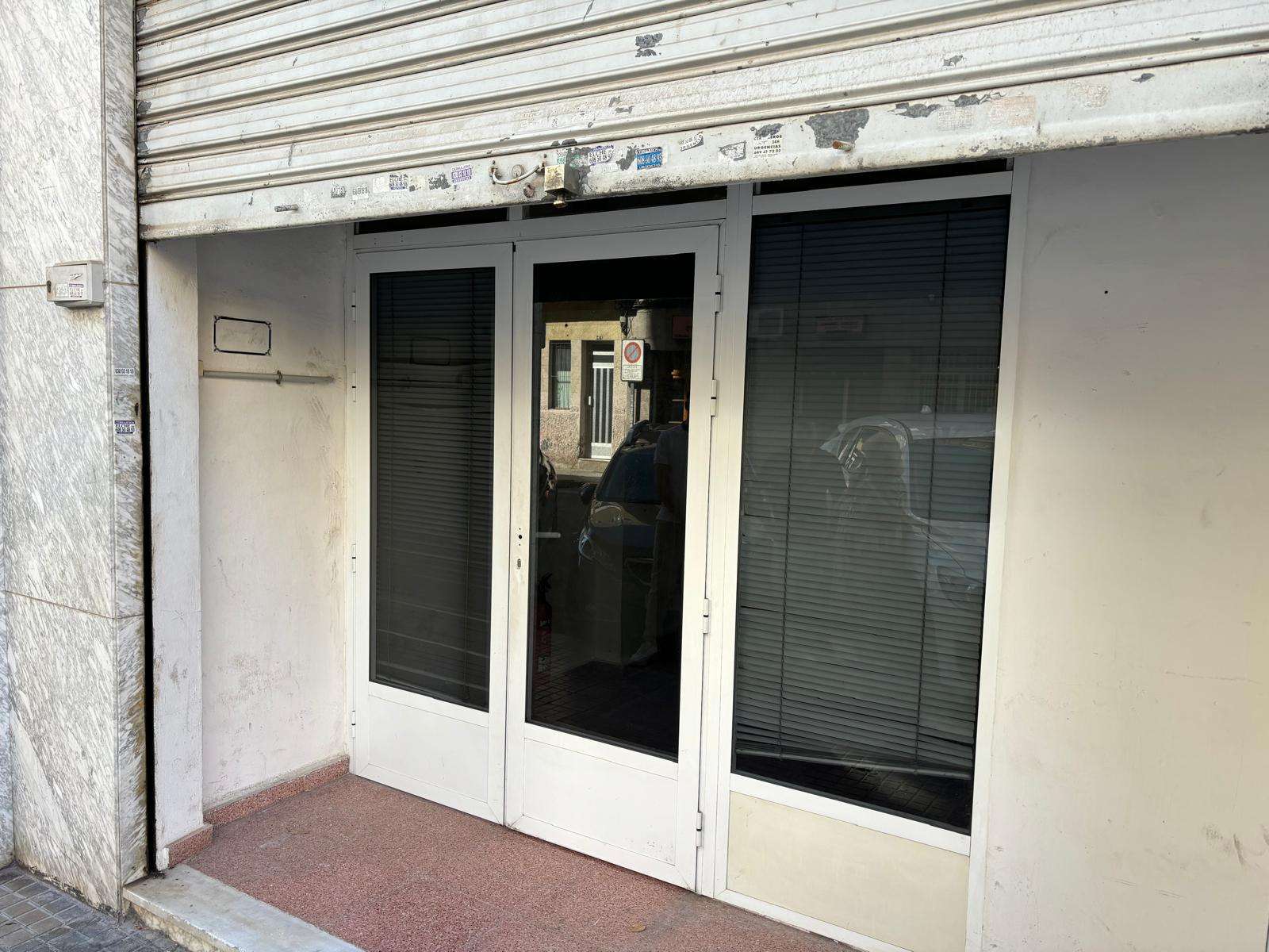 Local Comercial Carrer general cosidó. Local en cristóbal sanz con cambio de uso a vivienda — 1/10