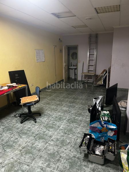 Local Comercial en Carrer mare de déu de la mercè 10. Local con cambio de uso a vivienda de 75 m — 3