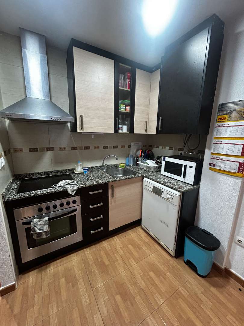Piso de alquiler en Carrer Concepción Arenal, 35a, Reina Victoria - Miguel Hernández — 3